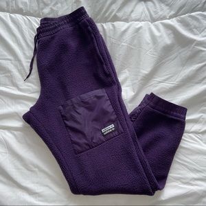✨Adidas Sweatpants w/ front pockets ✨